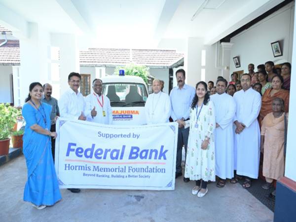 ശാന്തി ഡി-അഡിക്ഷൻ സെന്ററിന് ആംബുലൻസ് നൽകി ഫെഡറൽ ബാങ്ക്