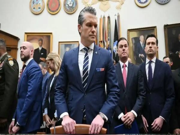 ഇറാന്‍ യുദ്ധവുമായി ബന്ധപ്പെട്ട് ഡെമോക്രാറ്റിക് അംഗങ്ങളുമായി കൊമ്പുകോര്‍ത്ത് പെന്റഗണ്‍ മേധാവി