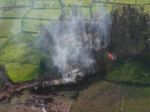 തൃശൂരില്‍ വെടിക്കെട്ട് നിര്‍മ്മാണ കേന്ദ്രത്തിലുണ്ടായ സ്ഫോടനത്തില്‍ മരണ സംഖ്യ ഉയരുന്നു